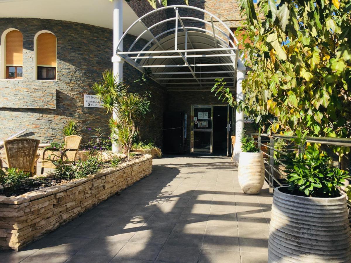 Hostal Mont Royal Alicante Dış mekan fotoğraf