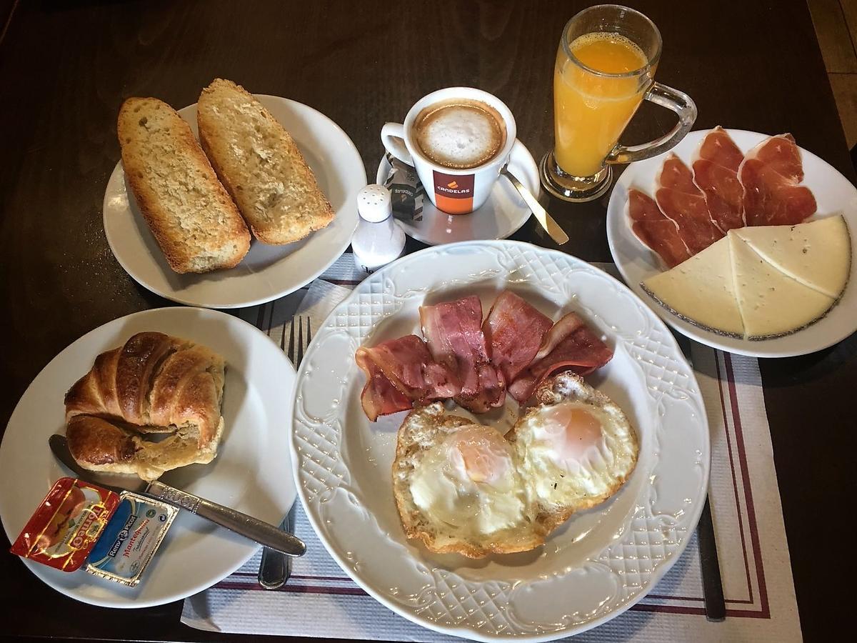 Hostal Mont Royal Alicante Dış mekan fotoğraf