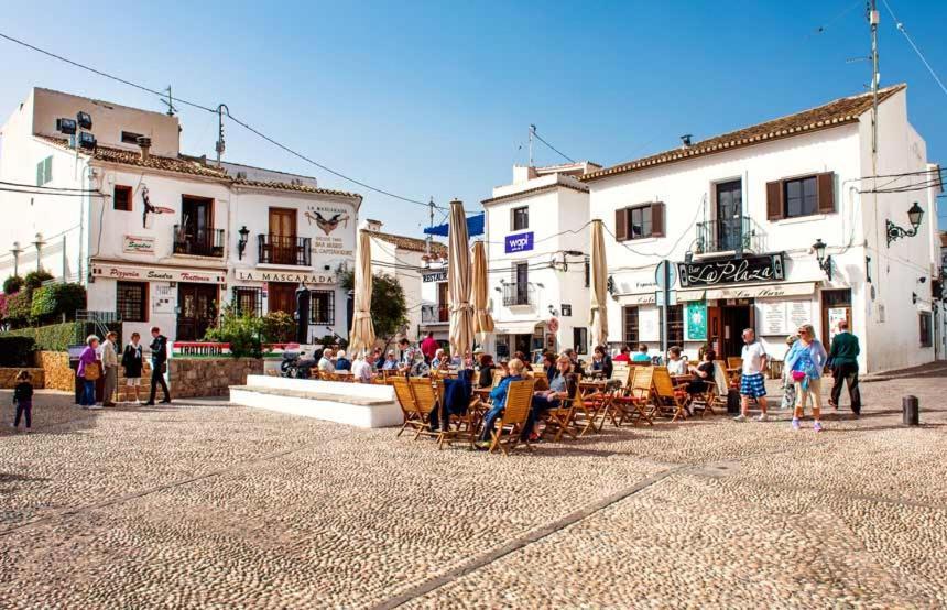 Hostal Mont Royal Alicante Dış mekan fotoğraf